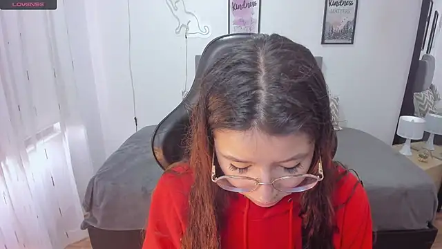 Amy joones online show from 11/04/25, 01:59