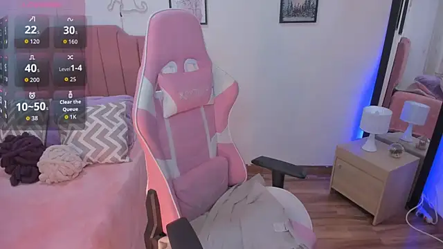 Amy joones online show from 11/17/25, 01:37