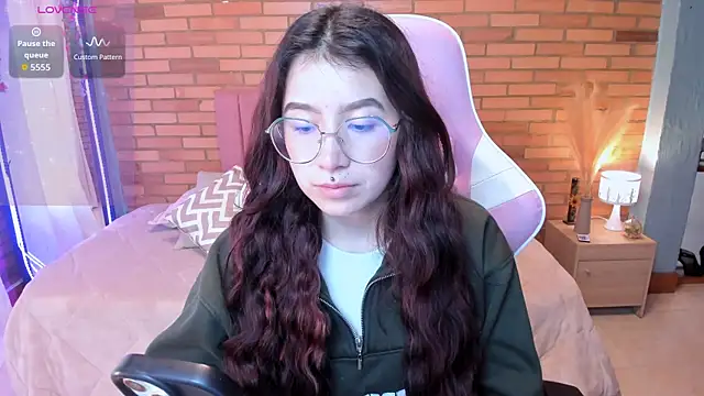 Amy joones online show from 06/02/26, 11:43