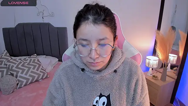 Amy joones online show from 04/07/26, 11:01