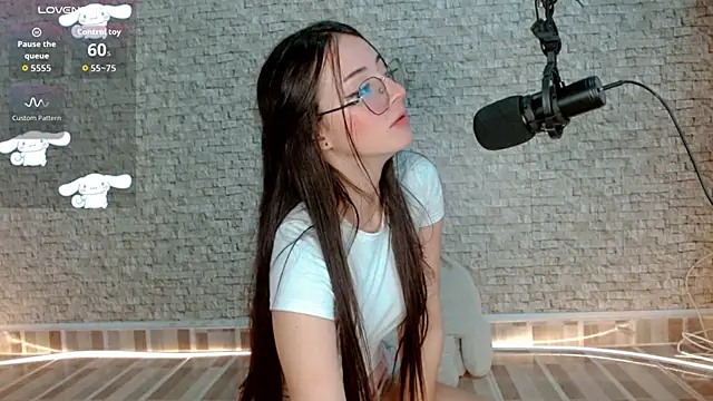 emma unu online show from 03/09/26, 04:05