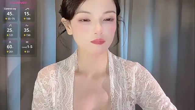 --xixi-- online show from 04/04/26, 09:21