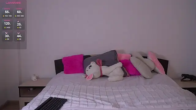 Arielgrace online show from 04/30/26, 07:15