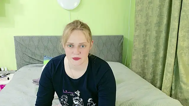 Kira Miler online show from 05/22/26, 11:41
