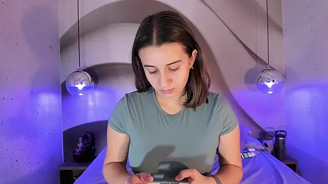 LanaHerondale online show from 03/02/25, 11:41