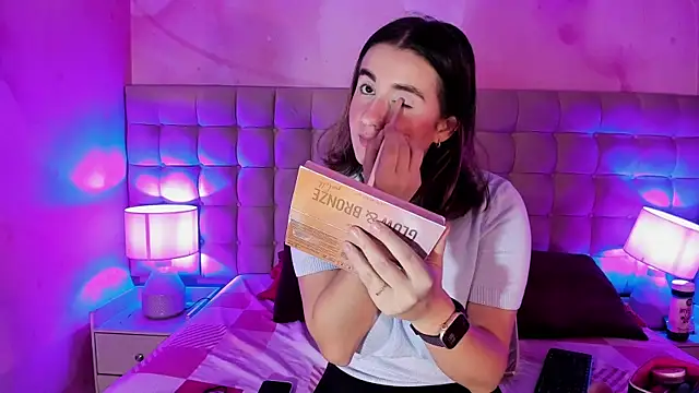 LanaHerondale online show from 02/11/25, 09:31