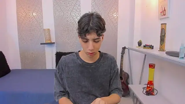 Nikolay Gregori online show from 10/31/25, 04:20