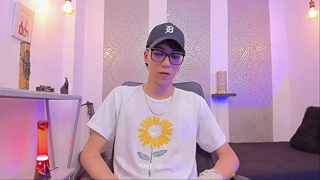 Nikolay Gregori online show from 09/25/25, 04:07