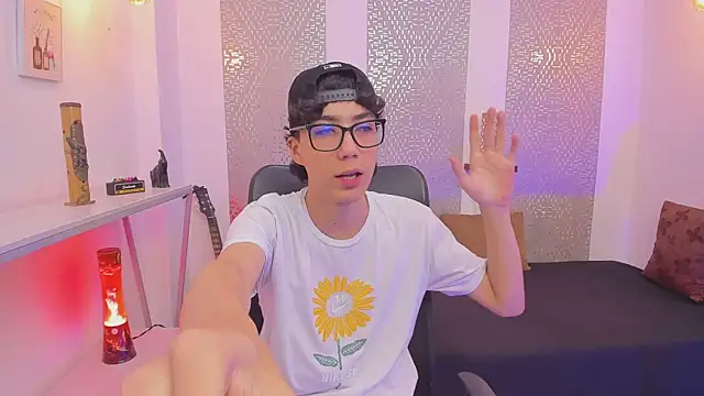 Nikolay Gregori online show from 10/15/25, 04:22