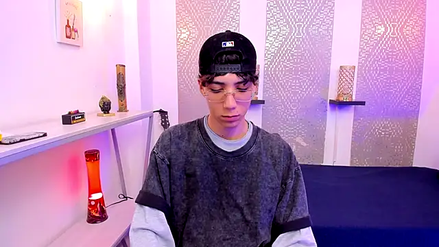 Nikolay Gregori online show from 12/23/25, 04:12