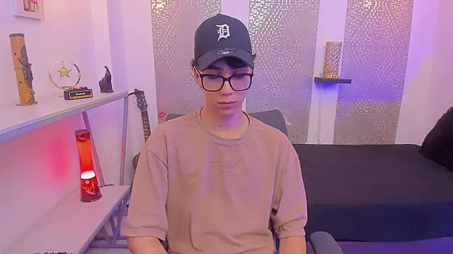 Nikolay Gregori online show from 09/28/25, 04:41