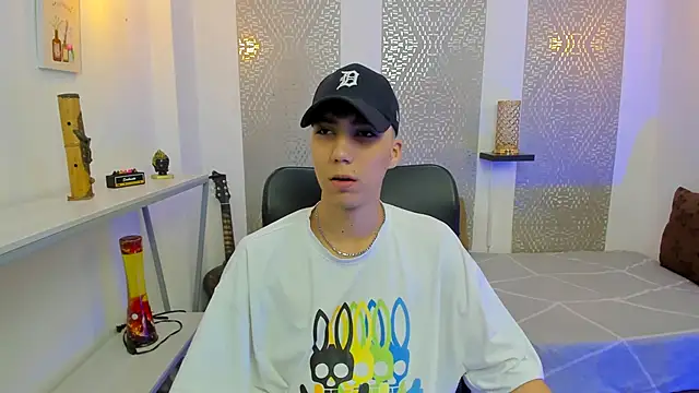 Nikolay Gregori online show from 10/27/25, 04:13