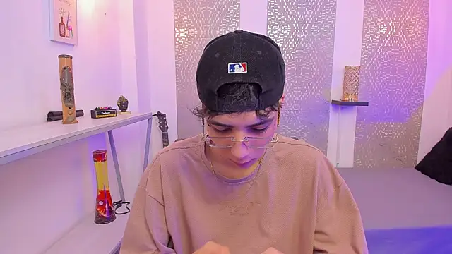 Nikolay Gregori online show from 11/12/25, 04:16