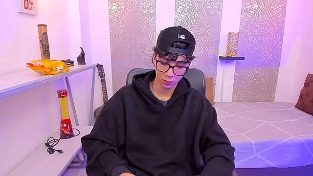 Nikolay Gregori online show from 10/21/25, 04:56