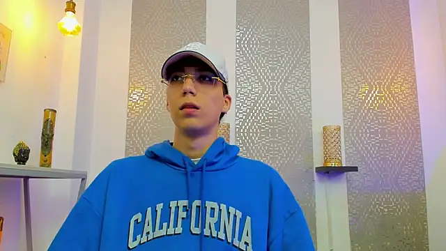 Nikolay Gregori online show from 12/22/25, 04:01