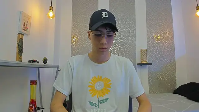 Nikolay Gregori online show from 11/11/25, 04:18