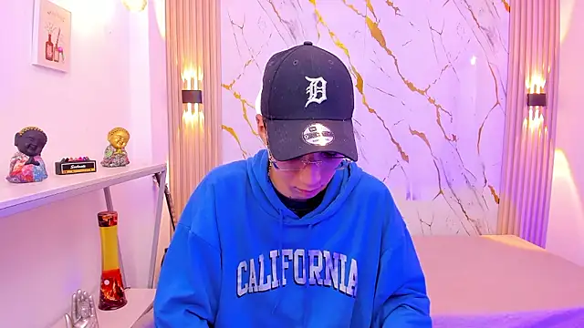 Nikolay Gregori online show from 01/11/26, 03:57