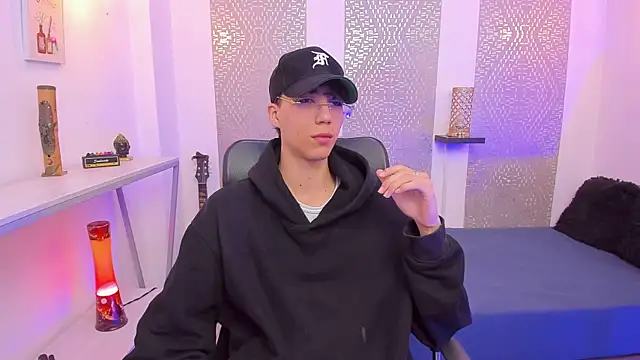 Nikolay Gregori online show from 11/25/25, 04:35