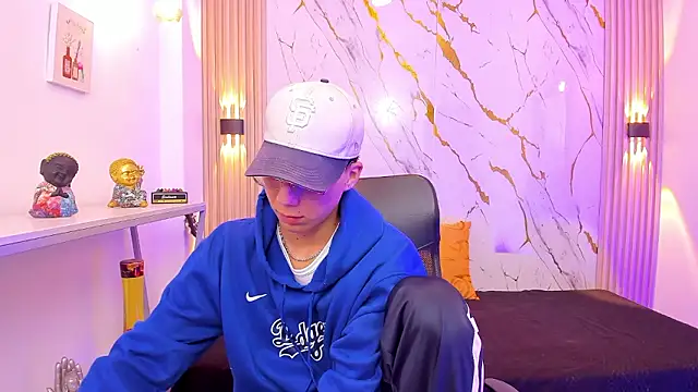 Nikolay Gregori online show from 01/15/26, 04:16