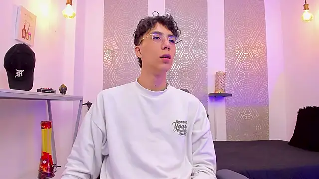 Nikolay Gregori online show from 11/06/25, 04:27