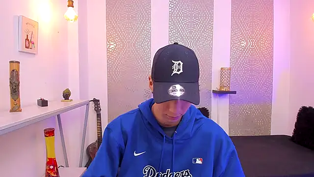 Nikolay Gregori online show from 11/17/25, 04:05