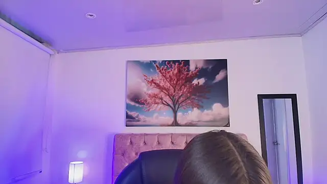 Snapshot of Julianaa_Castro_ chatting on 02/18/26, 11:28 Julianaa Castro online show from 02/18/26, 11:28