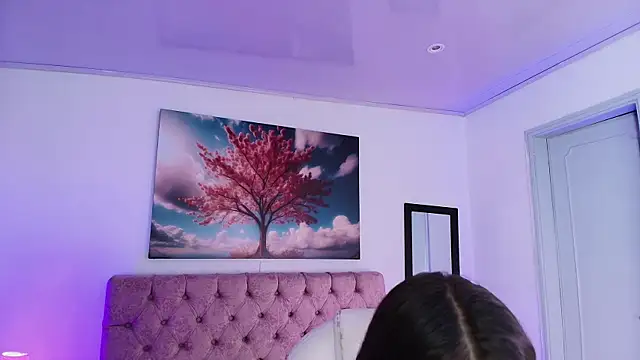 Snapshot of Julianaa_Castro_ chatting on 10/07/25, 11:33 Julianaa Castro online show from 10/07/25, 11:33