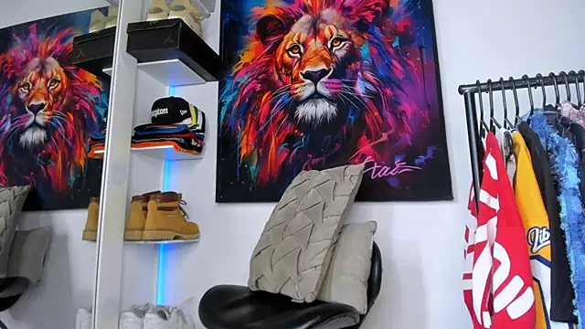 Snapshot of Pantera_black_21 chatting on 10/20/25, 01:55 Pantera black 21 online show from 10/20/25, 01:55