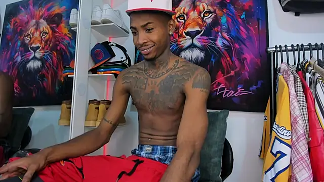 Snapshot of Pantera_black_21 chatting on 01/15/26, 06:44 Pantera black 21 online show from 01/15/26, 06:44