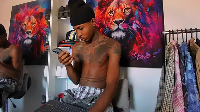 Snapshot of Pantera_black_21 chatting on 11/18/25, 03:26 Pantera black 21 online show from 11/18/25, 03:26