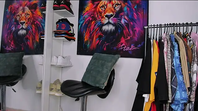 Snapshot of Pantera_black_21 chatting on 11/27/25, 09:15 Pantera black 21 online show from 11/27/25, 09:15