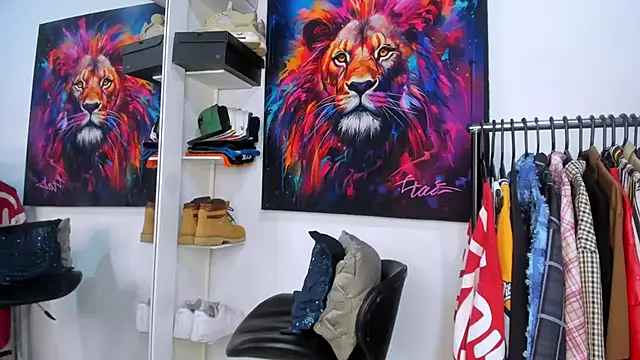 Snapshot of Pantera_black_21 chatting on 10/27/25, 08:37 Pantera black 21 online show from 10/27/25, 08:37