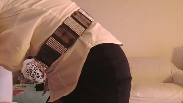 Snapshot of fragrance72 chatting on 02/05/26, 05:20 fragrance72 online show from 02/05/26, 05:20