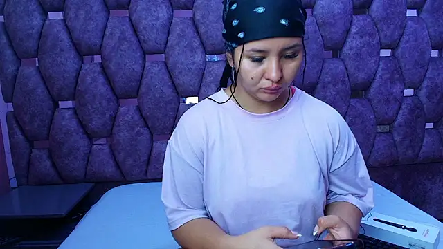 Snapshot of AlaSmith chatting on 01/14/26, 01:42 AlaSmith online show from 01/14/26, 01:42