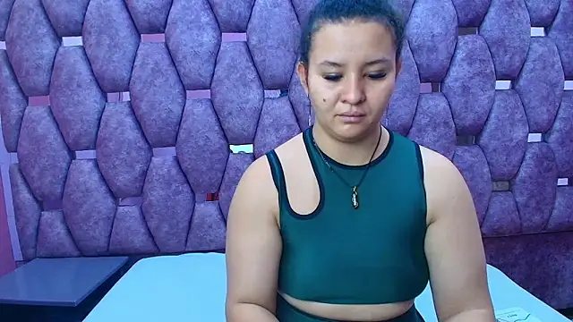 Snapshot of AlaSmith chatting on 02/16/26, 01:48 AlaSmith online show from 02/16/26, 01:48