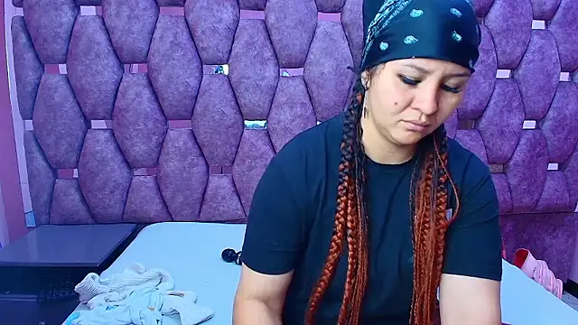 Snapshot of AlaSmith chatting on 01/17/26, 01:53 AlaSmith online show from 01/17/26, 01:53