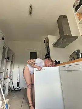 LaskaLeRoomba online show from 10/06/25, 10:16