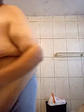 Miguel16i online show from 10/22/25, 08:08