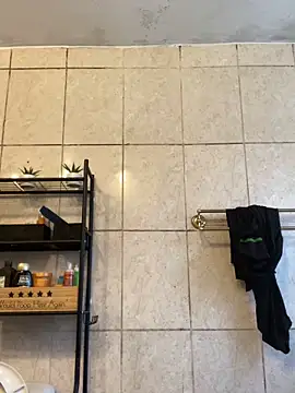 Miguel16i online show from 10/09/25, 05:02