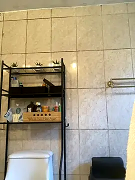 Miguel16i online show from 09/18/25, 05:05