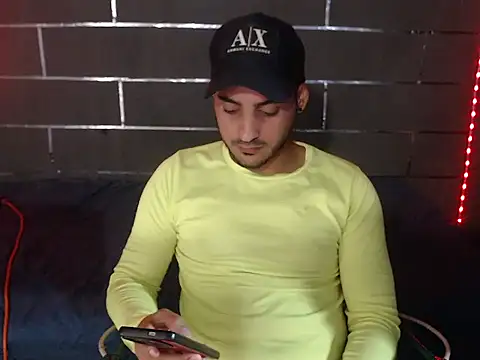 xxxxhotxoxo online show from 05/20/26, 11:51
