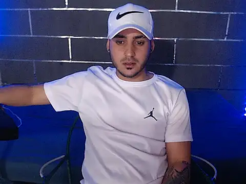 xxxxhotxoxo online show from 05/18/26, 05:45