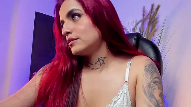 valeriee millerr  online show from 03/21/25, 10:39