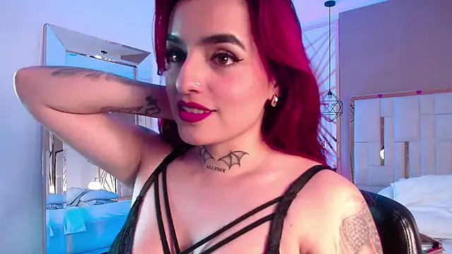 valeriee millerr  online show from 03/04/25, 06:18