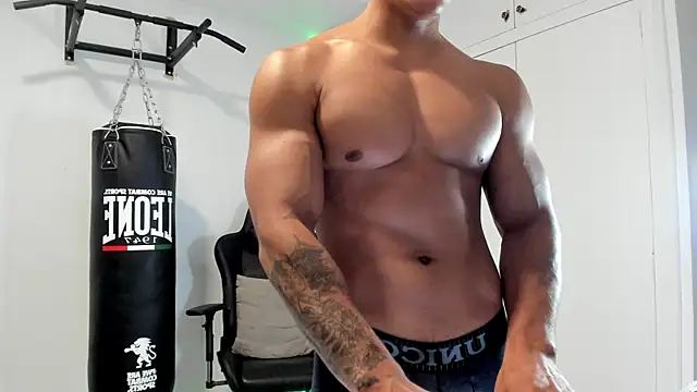 dan01  online show from 06/22/26, 05:48