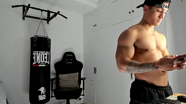 dan01  online show from 12/16/25, 08:13