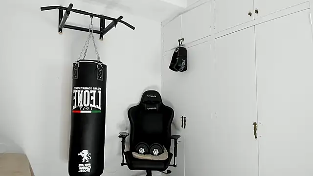 dan01  online show from 10/27/25, 02:07