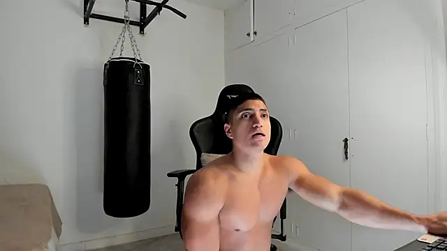 dan01  online show from 12/04/25, 08:41