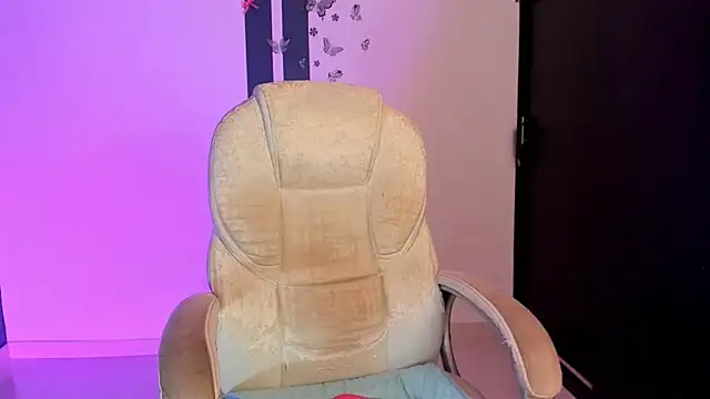 CandyLatinHott online show from 11/30/25, 01:06