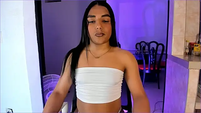 CandyLatinHott online show from 03/28/26, 01:39